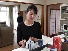 TMRD-1032 Sexy Guard Reveals Her Expert Oral Talents in a Hot Encounter