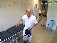 Preoperative_preparation_in_a_plastic_clinic_13 Tiny Temptress Ecstatic Moans & Intense Hard Bangings