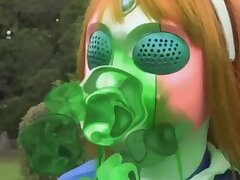 GOMK77_01 Sizzling Asian Beauty Ignites Passion in the Kitchen Heat